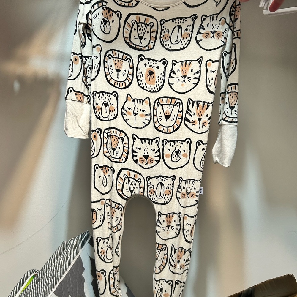 Little Sleepies Lions, Tigers and Bears Crescent Zippy